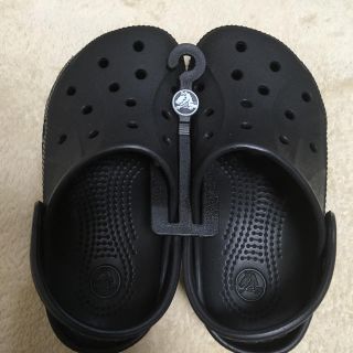 クロックス(crocs)の【新品】クロックス c10/11 16.5〜17.5cm ブラック(サンダル)