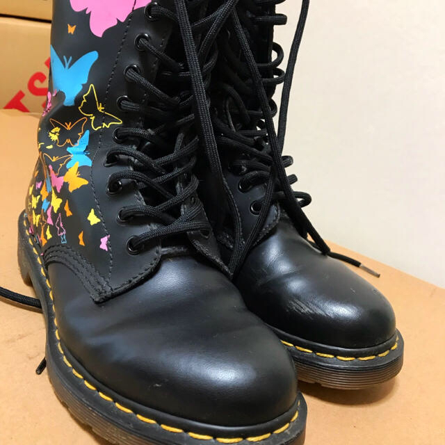 Dr.Martens - ドクターマーチン 14ホールブーツ 蝶の通販 by Dr.Martens - ドクターマーチン 14ホールブーツ 蝶の通販 by
