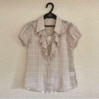 サリア(salire)の値下げ！☆美品☆《salire》フリルトップス&大振り三連ネックレス(その他)