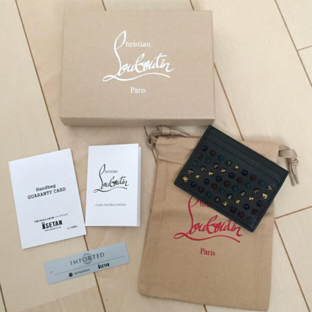 Christian Louboutin(クリスチャンルブタン)のまっちょん様専用クリスチャンルブタン  カードケース レディースのファッション小物(名刺入れ/定期入れ)の商品写真