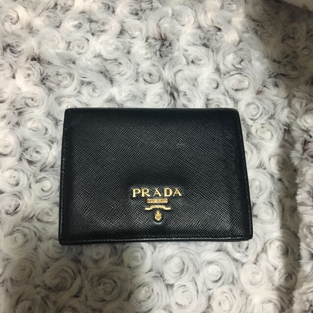 PRADA(プラダ)のhaa様専用☆美品☆プラダ サフィアーノ コンパクト二つ折り財布  レディースのファッション小物(財布)の商品写真