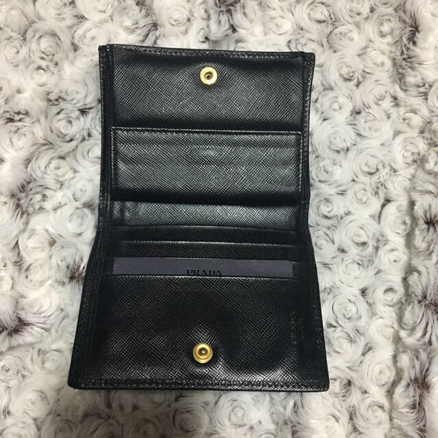 PRADA(プラダ)のhaa様専用☆美品☆プラダ サフィアーノ コンパクト二つ折り財布  レディースのファッション小物(財布)の商品写真