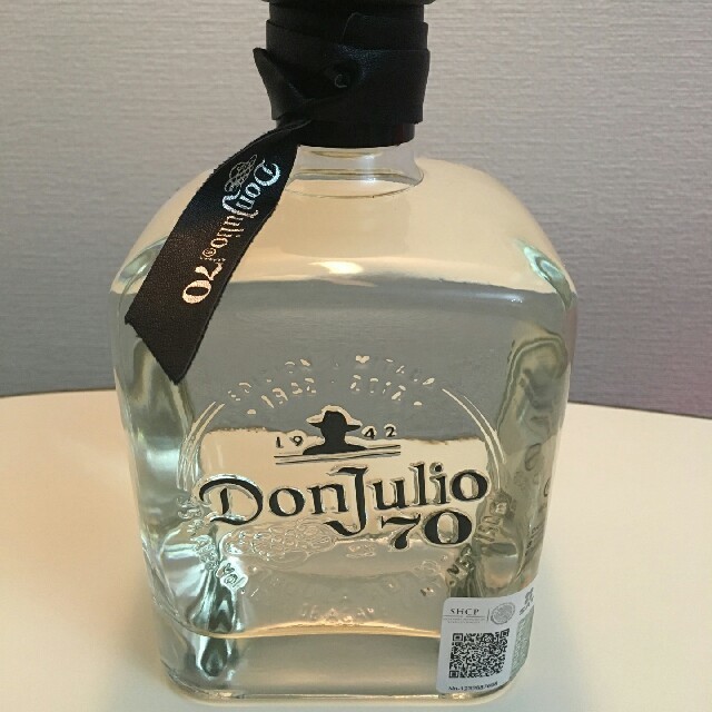 Donjulio70 　70周年記念ボトル 食品/飲料/酒の酒(蒸留酒/スピリッツ)の商品写真