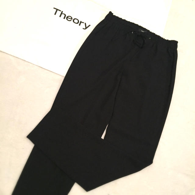 theory(セオリー)の2017❤️Theory✨ウエストゴム カジュアルパンツ レディースのパンツ(クロップドパンツ)の商品写真