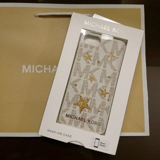 マイケルコース(Michael Kors)の新品 MICHAEL KORS マイケルコース iPhoneケース バニラ(モバイルケース/カバー)