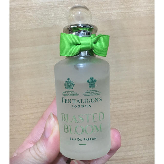 Penhaligon's(ペンハリガン)のBlasted Bloom ブラステッド ブルーム  オードパルファム 50ml コスメ/美容の香水(ユニセックス)の商品写真