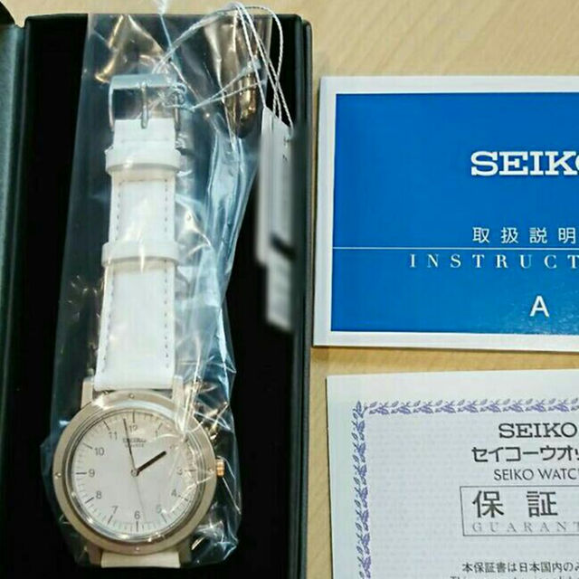 SEIKO セイコー シャリオ　ホワイトバックS腕時計