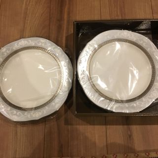 ノリタケ(Noritake)のノリタケ 丸皿23cm 二枚(食器)