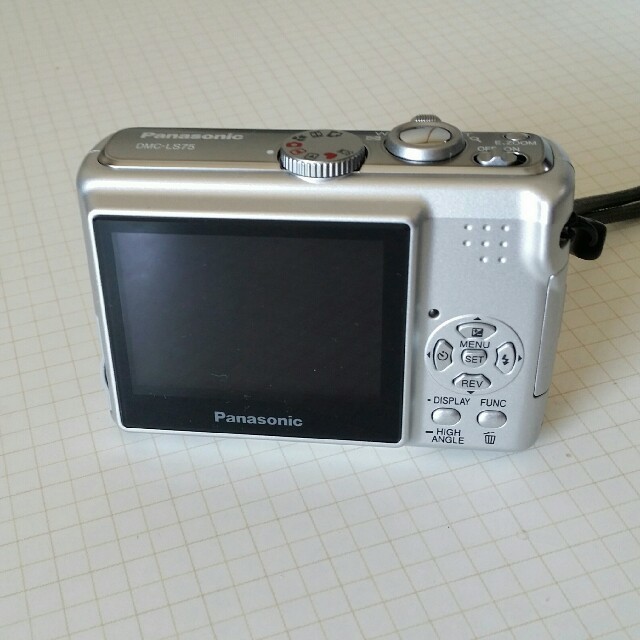 Panasonic(パナソニック)のデジカメ Panasonic LUMIX LS75 スマホ/家電/カメラのカメラ(コンパクトデジタルカメラ)の商品写真