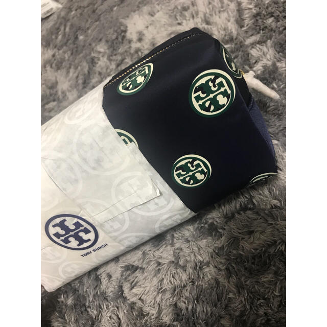 Tory Burch(トリーバーチ)の(新品)化粧ポーチ TORY BURCH レディースのファッション小物(ポーチ)の商品写真