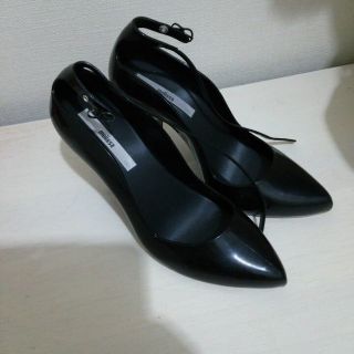 メリッサ(melissa)のメリッサ✨ほぼ新品✨✨紺 👠23.5㎝ パンプス 黒(ハイヒール/パンプス)