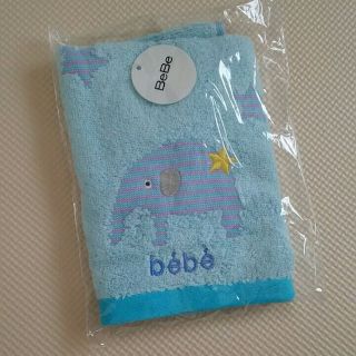 bebe ✨新品✨ハンドタオル(その他)