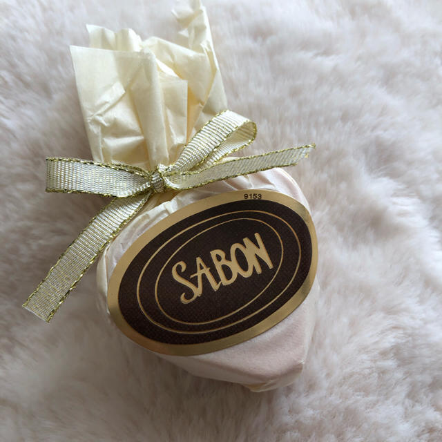 SABON(サボン)のタイムセール！送料込み☆サボン/石鹸&リップバームセット/新品・未使用 コスメ/美容のスキンケア/基礎化粧品(リップケア/リップクリーム)の商品写真