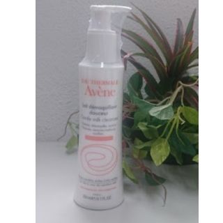 アベンヌ(Avene)のアベンヌクレンジングミルク敏感肌用♪ふき取りも洗い流しOK!(クレンジング/メイク落とし)