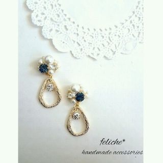 ビジュードロップピアス(ピアス)