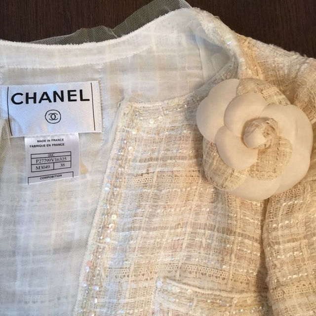 CHANEL(シャネル)のシャネル カメリアブローチ レディースのファッション小物(その他)の商品写真