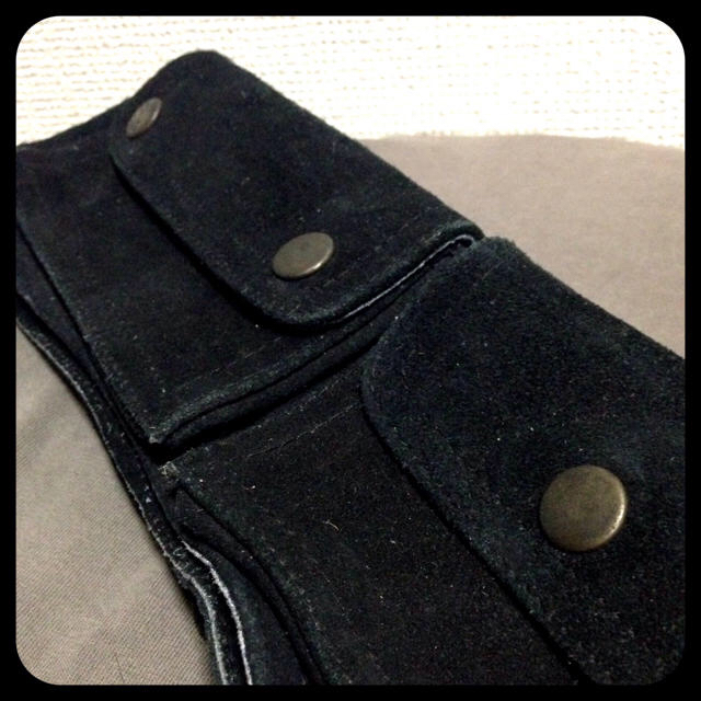 pajaroさん売約　本革 ベルトバッグ 肉厚黒色スエード×黒色ステッチ メンズのバッグ(ウエストポーチ)の商品写真