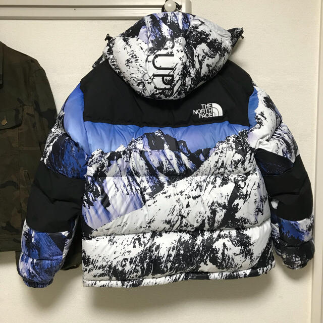 Supreme(シュプリーム)のlittlebaby様専用  supreme north face s バルトロ メンズのジャケット/アウター(ダウンジャケット)の商品写真