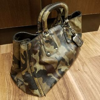 PRADA(トートバッグ)のフリマアイテム一覧 PRADA(トートバッグ)のフリマアイテム一覧