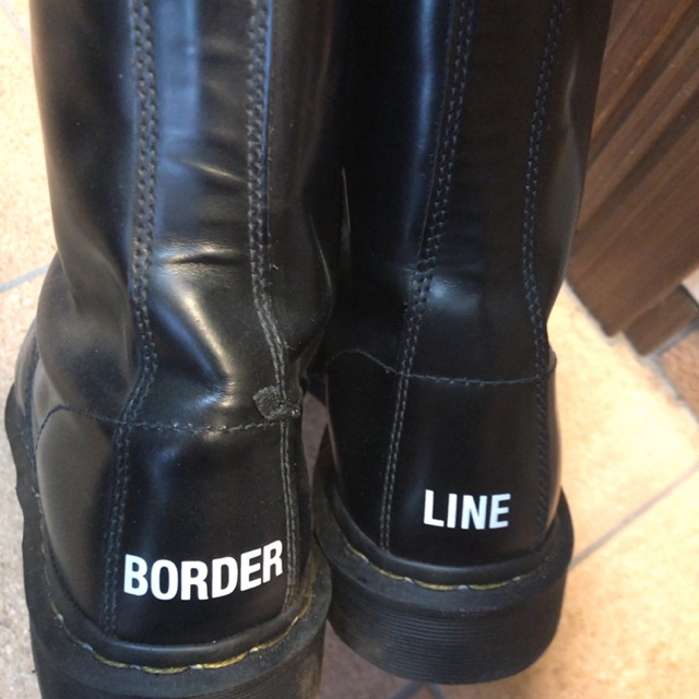 Balenciaga(バレンシアガ)のvetements×dr.martens ／ヴェトモン×マーチン メンズの靴/シューズ(ブーツ)の商品写真