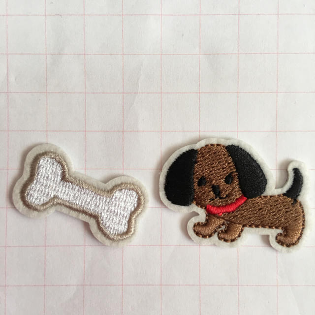 2個セット 刺繍ワッペン 犬 骨の通販 By ニコ S Shop ラクマ