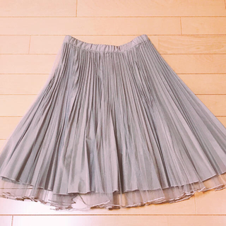 ココディール(COCO DEAL)の美品 ココディール チュールプリーツスカート(ひざ丈スカート)