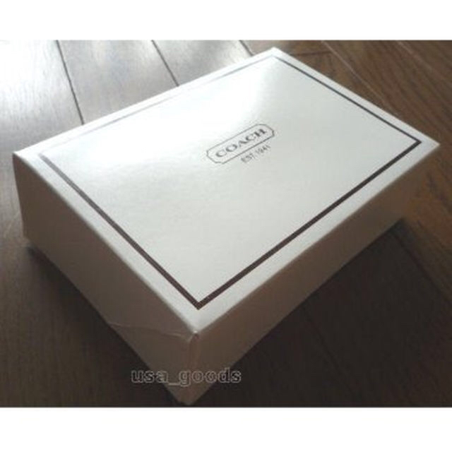 COACH(コーチ)の未使用 コーチ メンズ ギフトボックス 箱 MS BOX ギフト箱 COACH メンズのファッション小物(名刺入れ/定期入れ)の商品写真