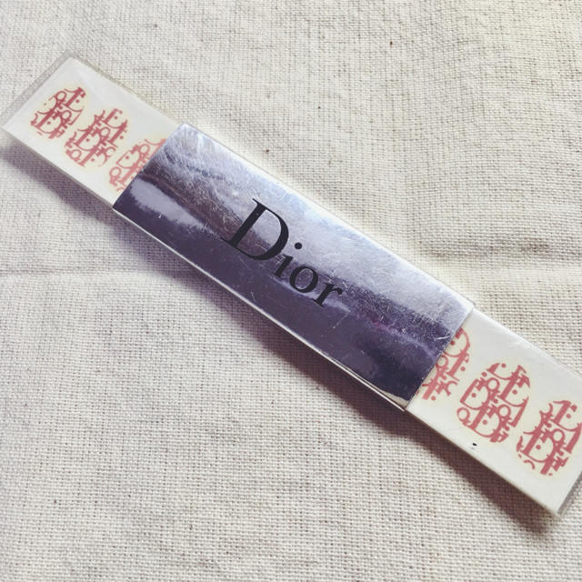 Christian Dior(クリスチャンディオール)の♡純の嫁♡さま専用☆Christian Dior*ネイルシール*非売品*新品 コスメ/美容のネイル(ネイル用品)の商品写真