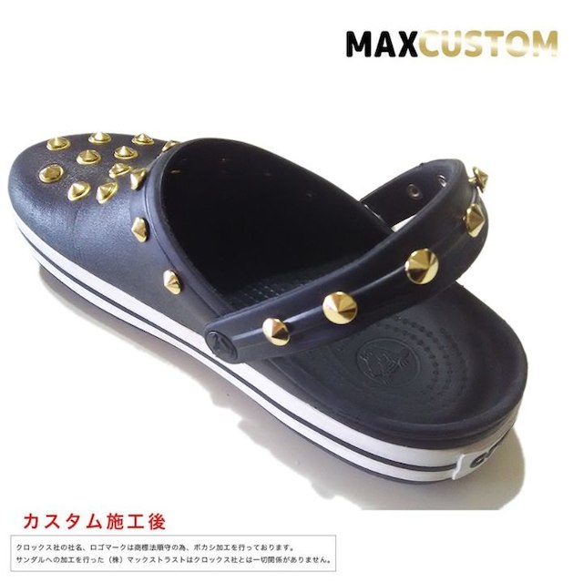 crocs(クロックス)のクロックス crocs パンク カスタム 黒 金 サイズ22～29cm 新品 メンズの靴/シューズ(サンダル)の商品写真