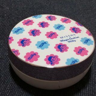 ミシャ(MISSHA)の【MISSHA ミシャ ペコちゃん クッションベース ミルキー 新品】(化粧下地)