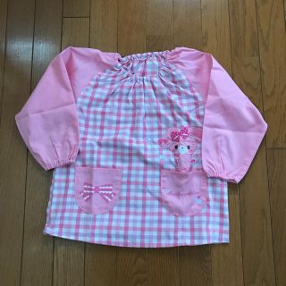 サンリオ(サンリオ)のぼんぼんりぼん スモック 女児 120cm 1回のみ着用(その他)