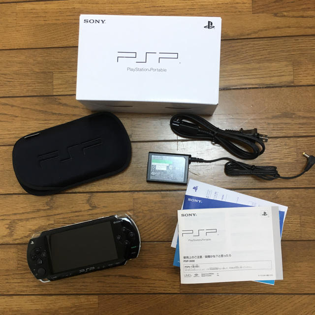 PlayStation Portable(プレイステーションポータブル)のPSP 本体 エンタメ/ホビーのゲームソフト/ゲーム機本体(携帯用ゲーム機本体)の商品写真