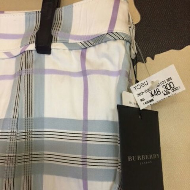 BURBERRY(バーバリー)のバーバリー スカート レディースのスカート(ひざ丈スカート)の商品写真