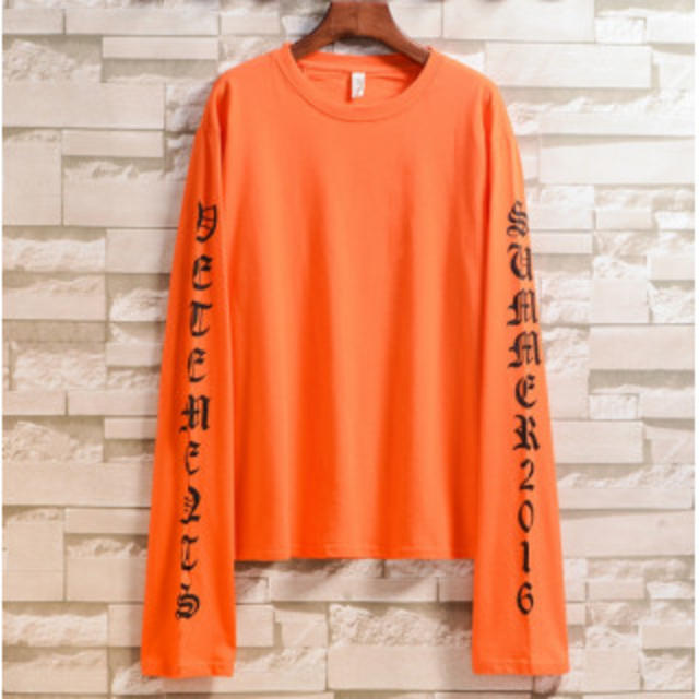 綿100％★オレンジ トレンド ストリート系 ロングスリーブ ロンT メンズのトップス(Tシャツ/カットソー(七分/長袖))の商品写真