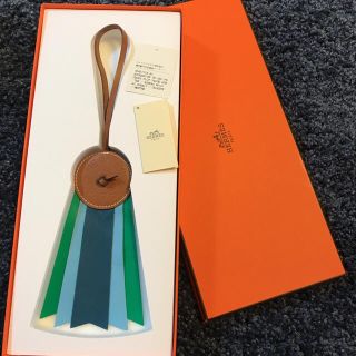 エルメス(Hermes)のエルメス パドックフロット 勲章チャーム パドックフラット (バッグチャーム)