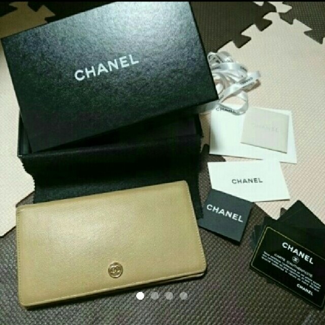 CHANEL(シャネル)のCHANEL キャビアスキン ココマーク 長財布 レディースのファッション小物(財布)の商品写真