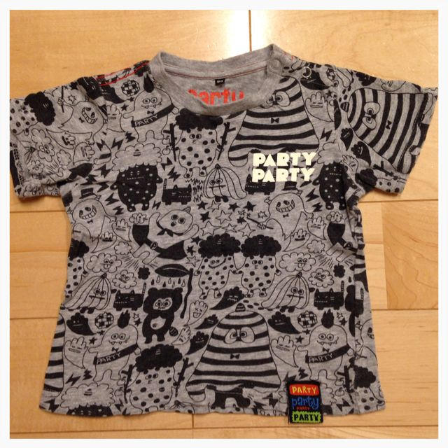 PARTYPARTY(パーティーパーティー)のPARTY PARTY Tシャツ 90 キッズ/ベビー/マタニティのキッズ服男の子用(90cm~)(その他)の商品写真