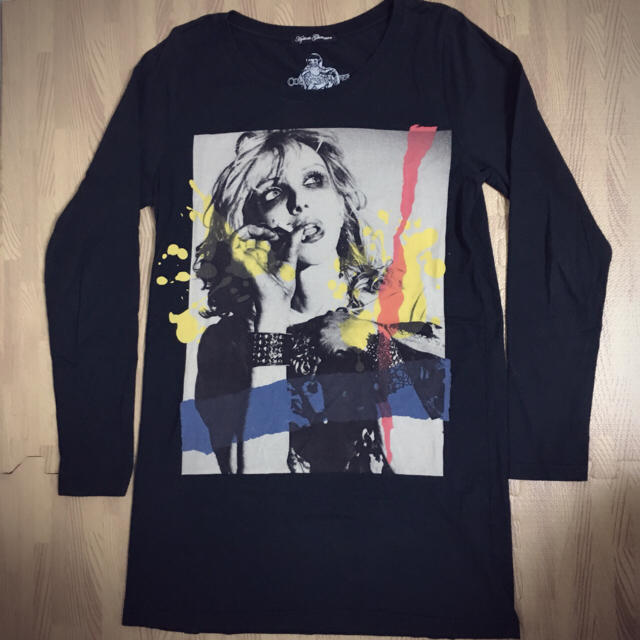 HYSTERIC GLAMOUR(ヒステリックグラマー)の☆希少 HYSTERIC GLAMOUR コートニーラブ ロンT レディースのトップス(Tシャツ(長袖/七分))の商品写真