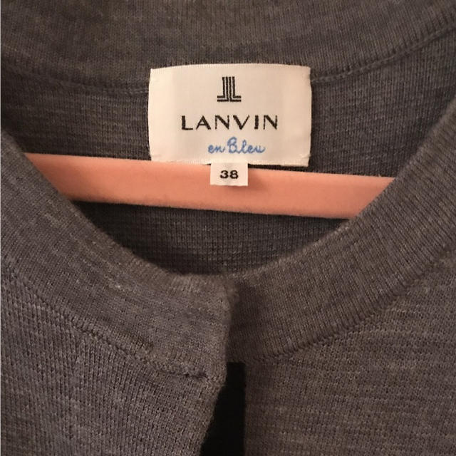 LANVIN en Bleu(ランバンオンブルー)のランバンオンブルー新作ウエストリボンニットジャケット レディースのジャケット/アウター(ノーカラージャケット)の商品写真