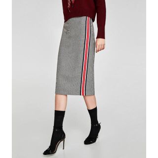 ザラ(ZARA)のライン入りチェックペンシルスカート(ひざ丈スカート)