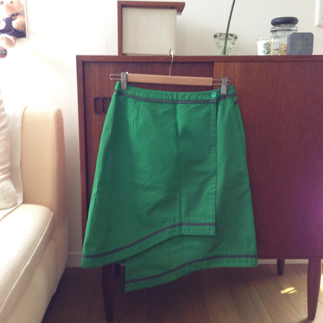 aquagirl(アクアガール)のアシンメトリーのスカート レディースのスカート(ひざ丈スカート)の商品写真