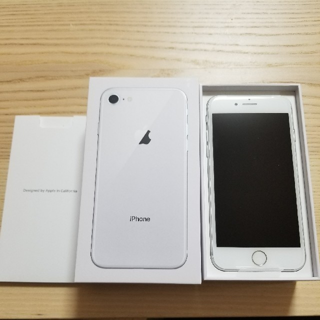 保存版     8 シルバー  スマートフォン本体