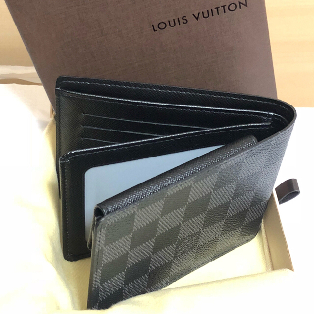 LOUIS VUITTON(ルイヴィトン)のCREA様専用 ルイヴィトン ダミエ グラフィット フロリン 二つ折り 財布 メンズのファッション小物(折り財布)の商品写真