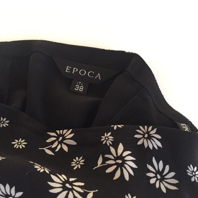 EPOCA(エポカ)の美品EPOCAエポカ絹シルクスカート38 レディースのスカート(ひざ丈スカート)の商品写真