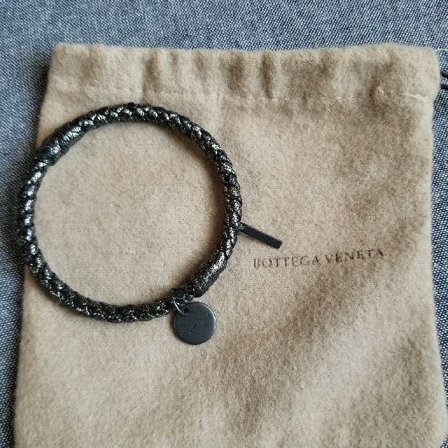 Bottega Veneta(ボッテガヴェネタ)のボッテガ　未使用ブレスレット　バングル レディースのアクセサリー(ブレスレット/バングル)の商品写真