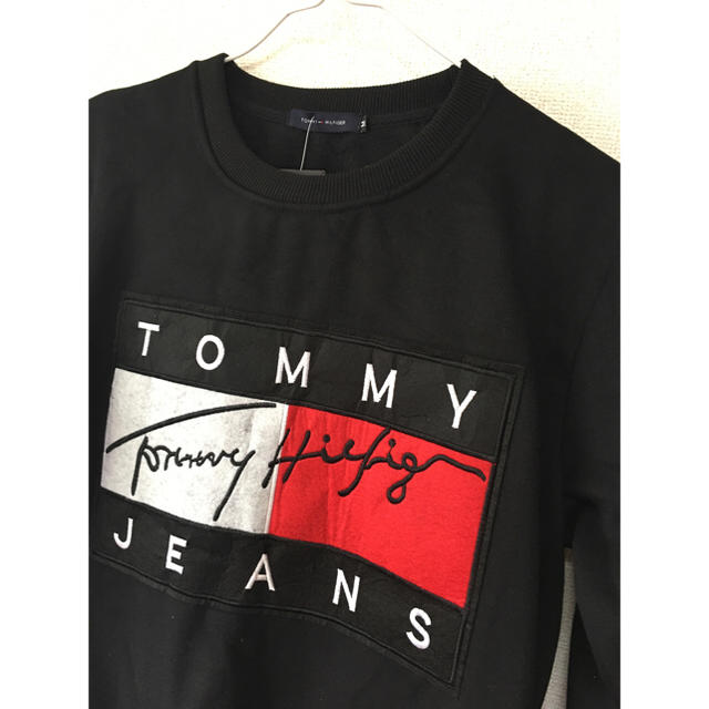 TOMMY HILFIGER(トミーヒルフィガー)の新品未使用TOMMY男女兼用 レディースのトップス(トレーナー/スウェット)の商品写真