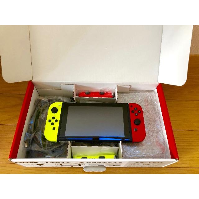 Nintendo Switch(ニンテンドースイッチ)のニンテンドー スイッチ 本体 Nintendo Switch Customize エンタメ/ホビーのゲームソフト/ゲーム機本体(家庭用ゲーム機本体)の商品写真