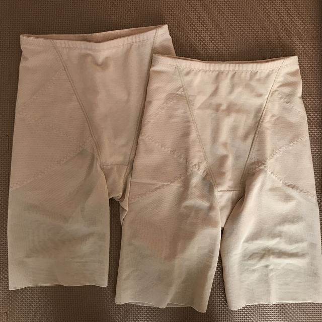 補正下着 骨盤矯正ガードル 日本製 ２枚セット レディースの下着/アンダーウェア(その他)の商品写真