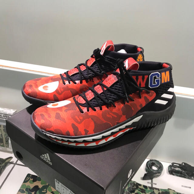 adidas(アディダス)のadidas by BAPE® Damian Lillard 4 27.5㎝ メンズの靴/シューズ(スニーカー)の商品写真