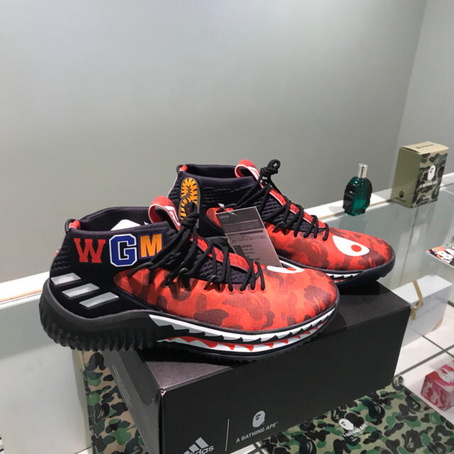 adidas(アディダス)のadidas by BAPE® Damian Lillard 4 27.5㎝ メンズの靴/シューズ(スニーカー)の商品写真